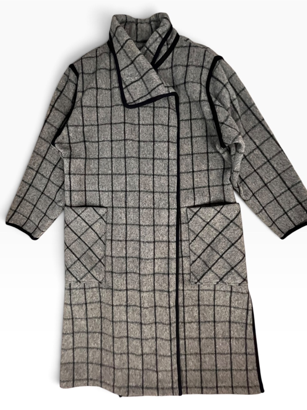 Vintage 80’s Portrait Wool Overcoat Womens Large Grey Black Windowpane Plaid